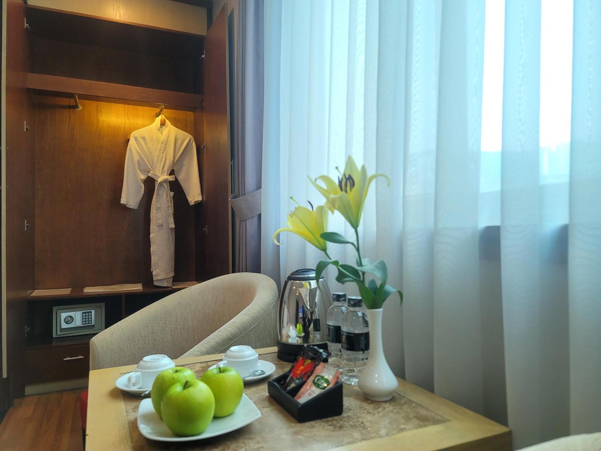 Luxeden Hotel Hanoi Kültér fotó